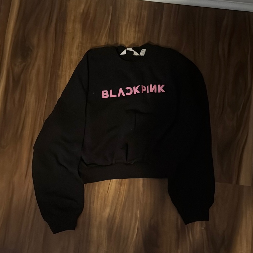 H&M BlackPink Crew Neck Sweater